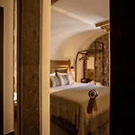 Vrachos Mykonos فندق