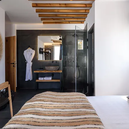 Hotel Vrachos Mykonos 3*