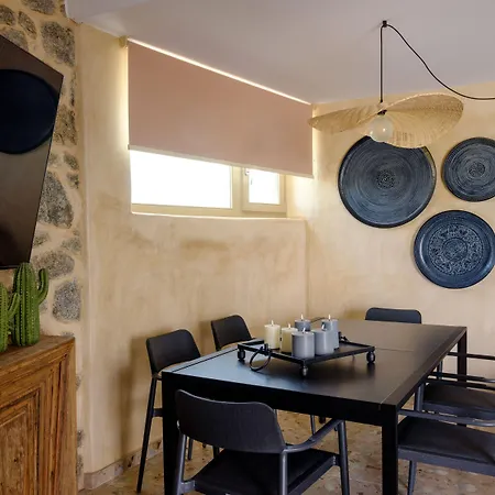 מלון Vrachos Mykonos