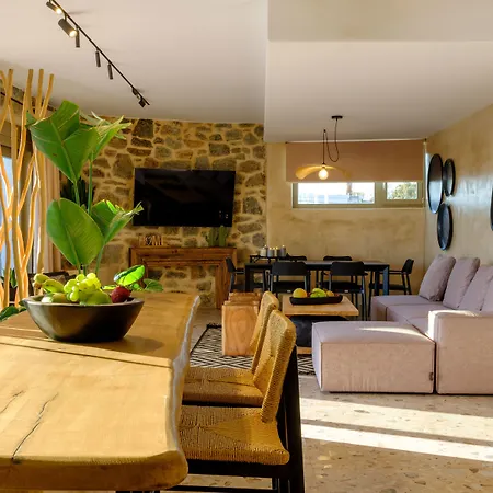 Vrachos Mykonos מלון