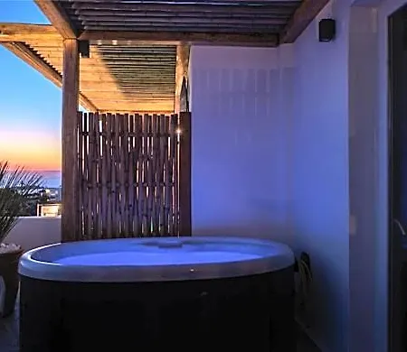 فندق Vrachos Mykonos 3*
